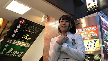 【超貴重】秋葉原の地下アイドルの特典会の様子。顔射ありの裏オプション 1