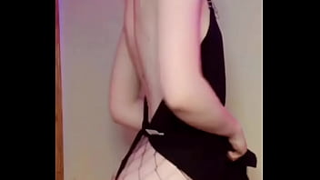 Goth ihop waitress dancing