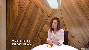 Sfida anale con la notaia ninfomane per giocarsi l'eredita' Sfida anale con la notaia ninfomane per giocarsi l'eredita'
