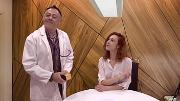 Sfida anale con la notaia ninfomane per giocarsi l'eredita' Sfida anale con la notaia ninfomane per giocarsi l'eredita'
