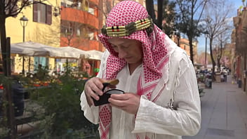 Sfida anale con la notaia ninfomane per giocarsi l'eredita' Sfida anale con la notaia ninfomane per giocarsi l'eredita'