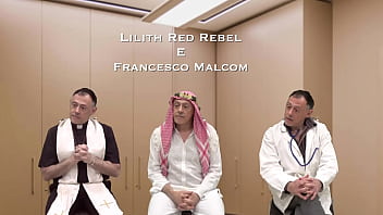 Sfida anale con la notaia ninfomane per giocarsi l'eredita'