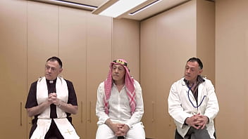 Sfida anale con la notaia ninfomane per giocarsi l'eredita'