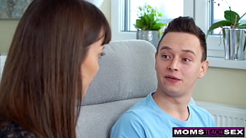 Lusty milf alyssa reece lets virgin stepson practice pounding her pussy before his date