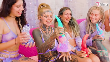 Squirt mayhem – 5 girls squirting together with anal dildos gaping prolapse & atm