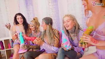 Squirt mayhem – 5 girls squirting together with anal dildos gaping prolapse & atm