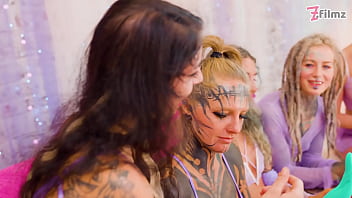 Squirt mayhem – 5 girls squirting together with anal dildos gaping prolapse & atm