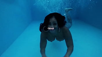 Inked dominating lesbian lover gags & makes maxine x cum so hard