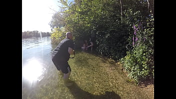 Nonton Extrait De La S&eacute;ance Photo Avec Mia Wallace ! thumbnail