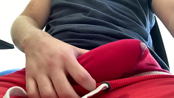 Novinho Gozando Na Cueca thumbnail