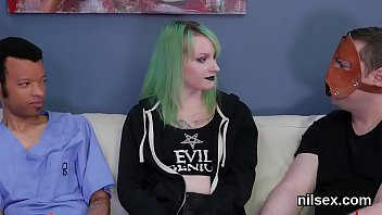 Foolish slut gets her fuckholes spread and deeply nailed