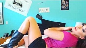 Stunning babe nude front of camera camg8