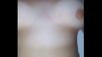 Chica coge delicioso