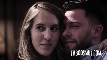 Horny slut has threesome sex with two strangers