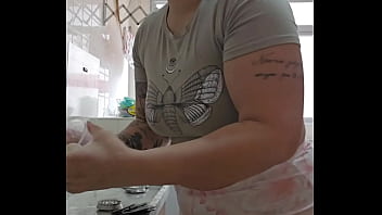 Coloquei essa roupinha porque hoje vou receber um amigo em casa sem meu marido saber