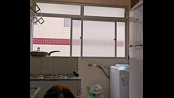 Coloquei essa roupinha porque hoje vou receber um amigo em casa sem meu marido saber