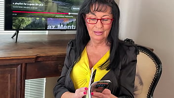 Enjoy my relaxed day with shaking my saggy boobs