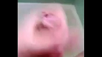 Guy wanking till cum