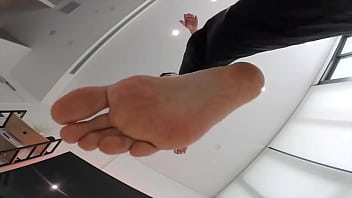 Conversation with giantandtiny coming up soon on the live podcast in twitter spaces join in 11 27 23 at 5 30pm et