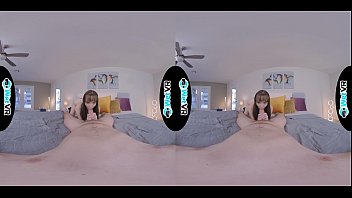 Hot brunette babe gets fucked virtually