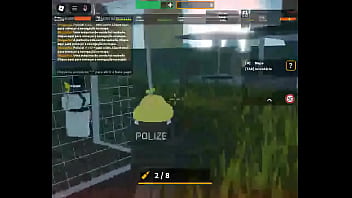 Gordinho amassando uns patos no emergency hamburg