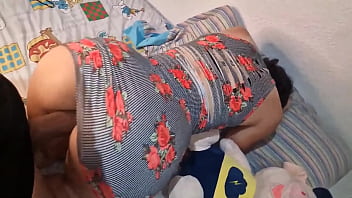 Eyaculando dentro de ella