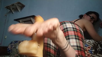 Cum over my sexy feet