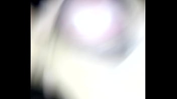 Joven se masturba hasta eyacular