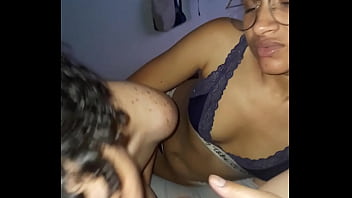 Sexo real con mis dos sobr # $ cuando quedamos solos en casa si quieres ver el video completo suscribete a mi canal en