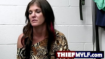 After coralyn jewel is caught shoplifting she makes a desperate call to her ex husband jay crew to bail her from the security office