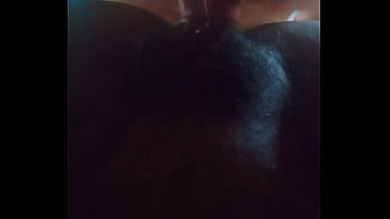 Coño de anciana goteando