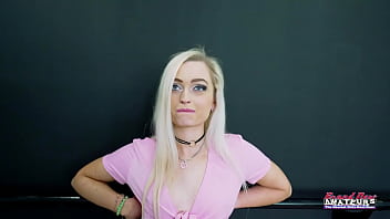 Stunning blonde kelsey starlette dildo fucks her pussy and gets it fucked