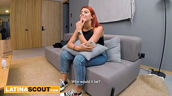 Amateur 18yo colombian lingerie model blows huge dick producer to get job