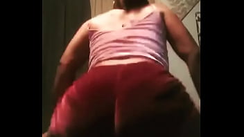 Kay dee throwing dat ass