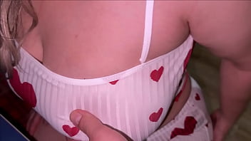 Milf prefers anal sex after breakfast