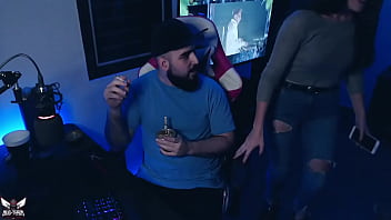 Que puta que es mi hermana