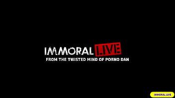 Venus & renee's sloppy double blowjob drives porno dan & teddy wild