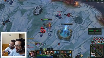 Mr lhipe fodendo geral no lolzin