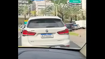 O Uber Não Resistiu E Caiu De Boca Na Boneca thumbnail