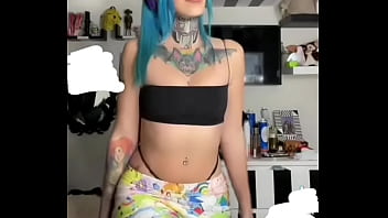 Caliente perra te pondra la verga dura Caliente perra te pondra la verga dura