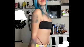 Caliente perra te pondra la verga dura Caliente perra te pondra la verga dura