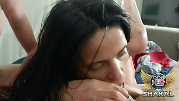 Levei minha irmãzinha gêmea pro meu namorado arrombar nós duas no motel completo no sheer e x red