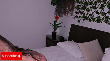 Hermosa latina de gran culo y hermosa vagina es follada por una enorme verga daniela andrea & fermaxwellx