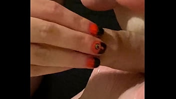 Cumming on her back after a fun face ride