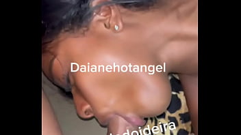 Delícia chupei a pica do novinho toda