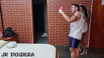 Bastidores da primeira vez no porno da safada joy alves