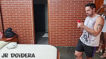 Bastidores da primeira vez no porno da safada joy alves