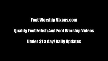 Lesbian foot worship and foot fetish porn vids