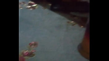 Toxica marcando territorio