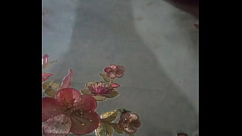 Toxica marcando territorio